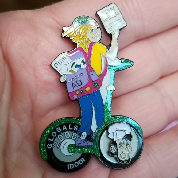 Glitter ENAMEL Segway scooter pin - Picture 4 of 5
